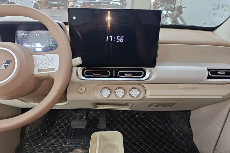 Used Wuling Hongguang MINIEV 2024 3rd Generation 215km Youth Edition Audio And AC Panel