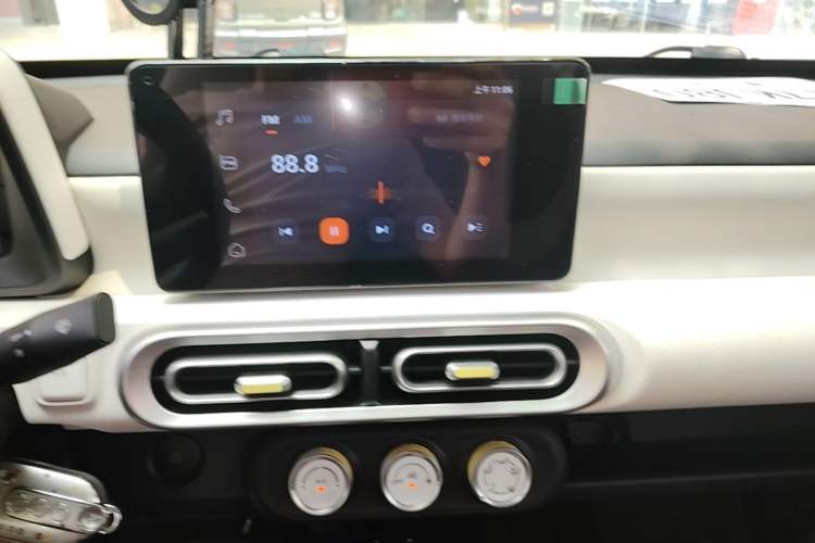 Used Wuling Hongguang MINIEV 2024 3rd Generation 215km Advanced Version Audio And AC Panel