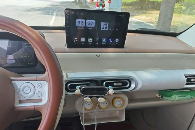 Used Wuling Hongguang MINIEV 2024 3rd Generation 215km Youth Edition Audio And AC Panel