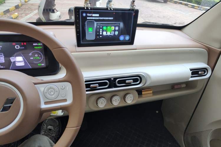 Used Wuling Hongguang MINIEV 2024 3rd Generation 215km Youth Edition Audio And AC Panel
