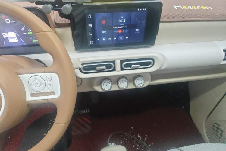 Used Wuling Hongguang MINIEV 2024 3rd Generation 215km Advanced Version Audio And AC Panel