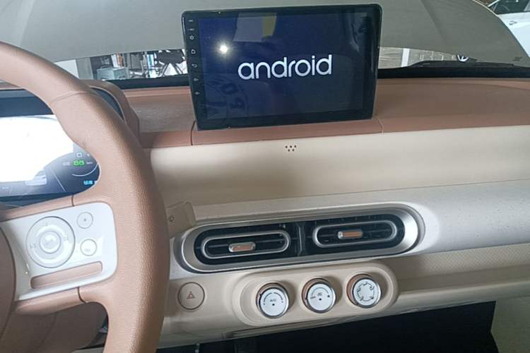 Used Wuling Hongguang MINIEV 2024 3rd Generation 215km Youth Edition Audio And AC Panel