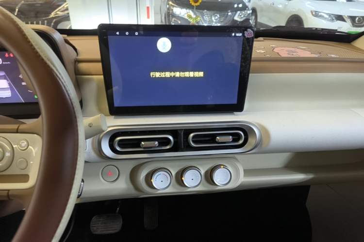 Used Wuling Hongguang MINIEV 2024 3rd Generation 215km Youth Edition Audio And AC Panel