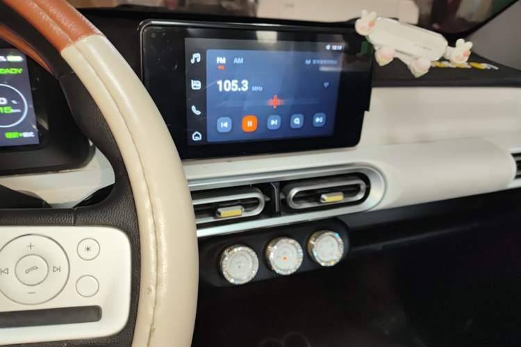 Used Wuling Hongguang MINIEV 2024 3rd Generation 215km Advanced Version Audio And AC Panel