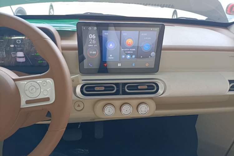 Used Wuling Hongguang MINIEV 2024 3rd Generation 215km Youth Edition Audio And AC Panel