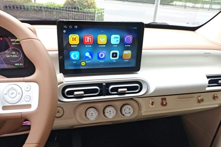 Used Wuling Hongguang MINIEV 2024 3rd Generation 215km Youth Edition Audio And AC Panel