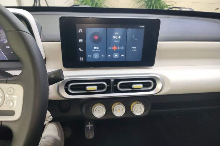 Used Wuling Hongguang MINIEV 2024 3rd Generation 170 km Audio And AC Panel
