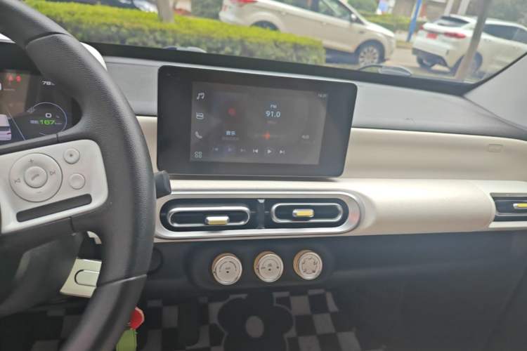 Used Wuling Hongguang MINIEV 2024 3rd Generation 215km Advanced Version Audio And AC Panel