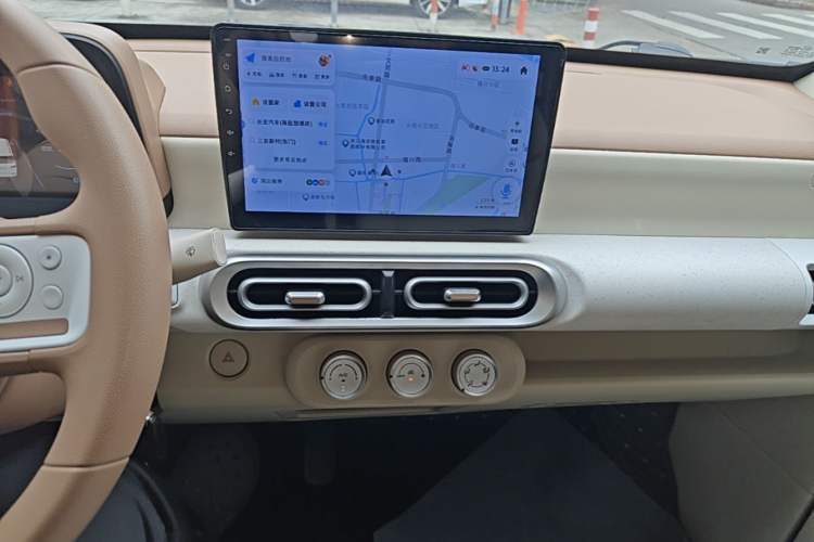 Used Wuling Hongguang MINIEV 2024 3rd Generation 215km Youth Edition Audio And AC Panel