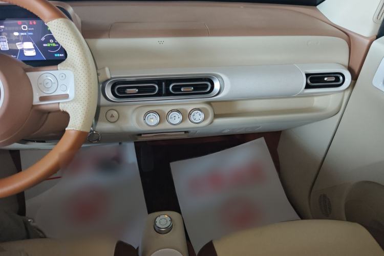 Used Wuling Hongguang MINIEV 2024 3rd Generation 215km Youth Edition Audio And AC Panel