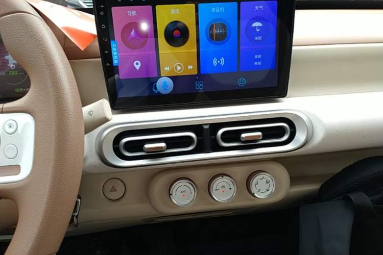 Used Wuling Hongguang MINIEV 2024 3rd Generation 215km Youth Edition Audio And AC Panel