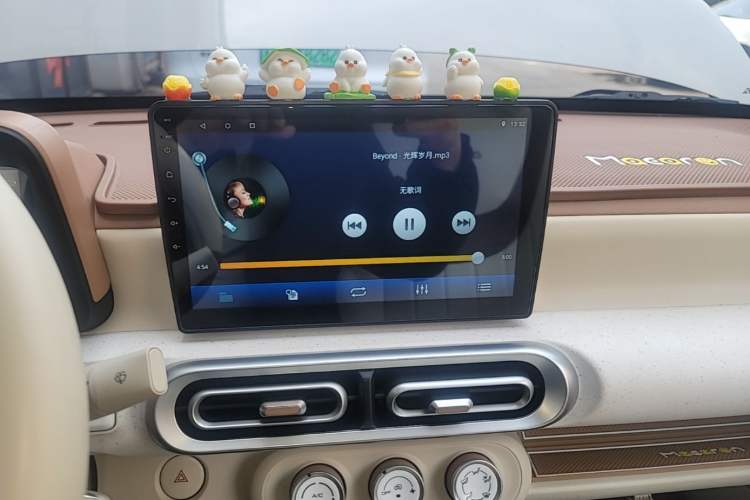 Used Wuling Hongguang MINIEV 2024 3rd Generation 215km Youth Edition Audio And AC Panel