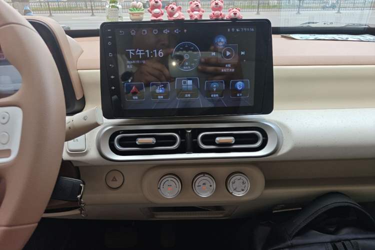 Used Wuling Hongguang MINIEV 2024 3rd Generation 215km Youth Edition Audio And AC Panel