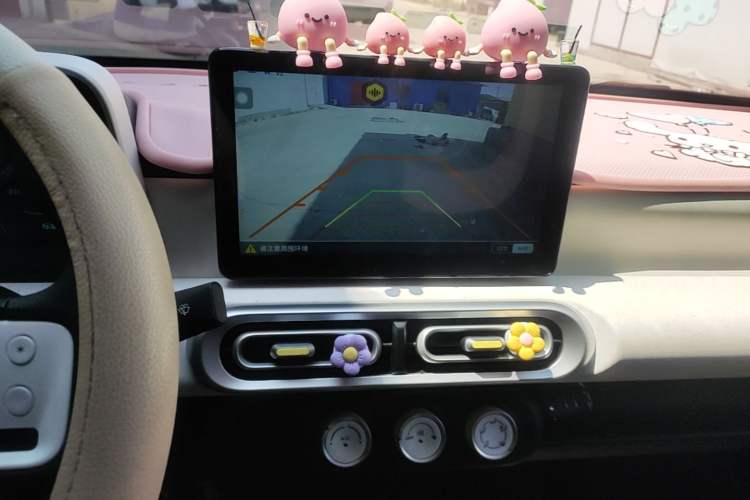 Used Wuling Hongguang MINIEV 2024 3rd Generation 215km Youth Edition Audio And AC Panel