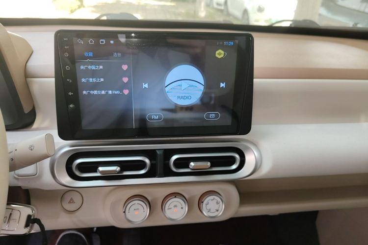 Used Wuling Hongguang MINIEV 2024 3rd Generation 215km Youth Edition Audio And AC Panel