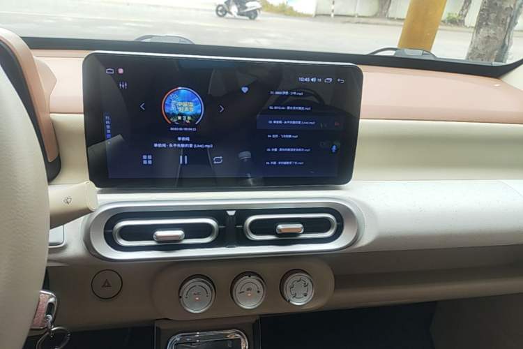 Used Wuling Hongguang MINIEV 2024 3rd Generation 215km Youth Edition Audio And AC Panel