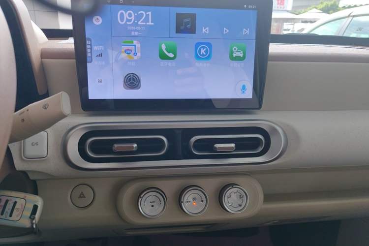 Used Wuling Hongguang MINIEV 2024 3rd Generation 215km Youth Edition Audio And AC Panel
