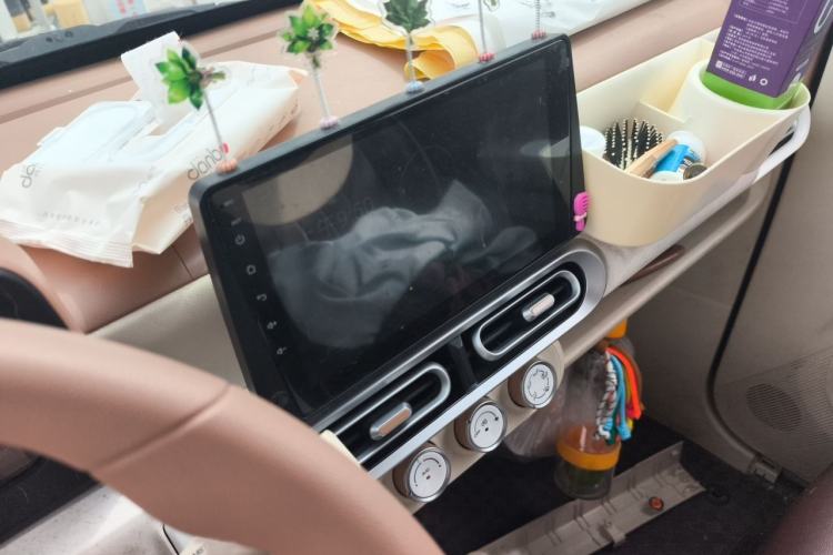 Used Wuling Hongguang MINIEV 2024 3rd Generation 215km Youth Edition Audio And AC Panel