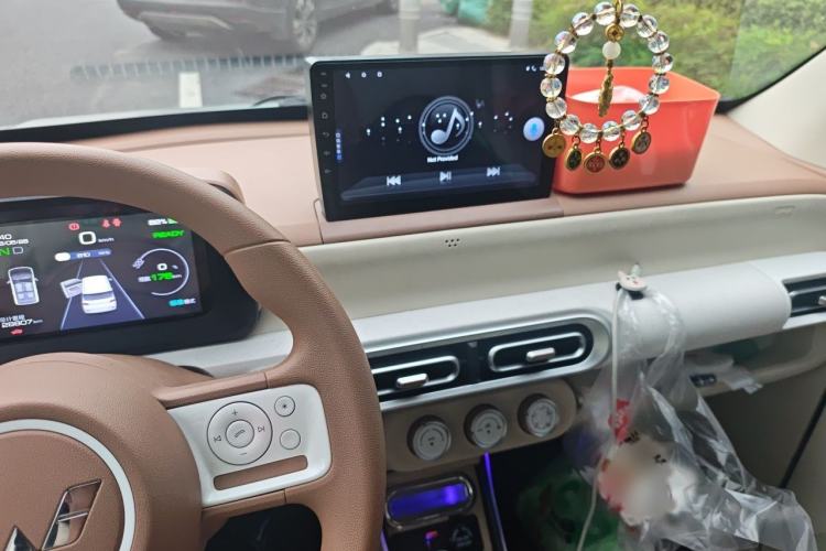 Used Wuling Hongguang MINIEV 2024 3rd Generation 215km Youth Edition Audio And AC Panel