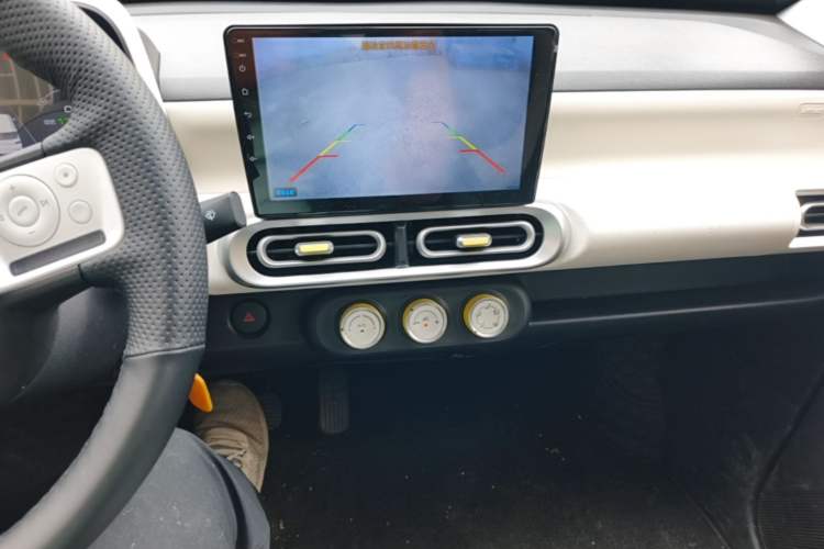 Used Wuling Hongguang MINIEV 2024 3rd Generation 215km Youth Edition Audio And AC Panel