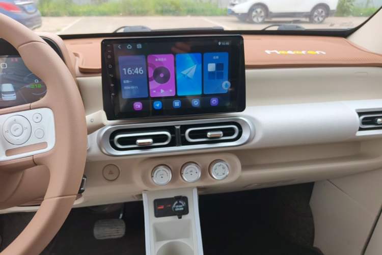 Used Wuling Hongguang MINIEV 2024 3rd Generation 215km Advanced Version Audio And AC Panel