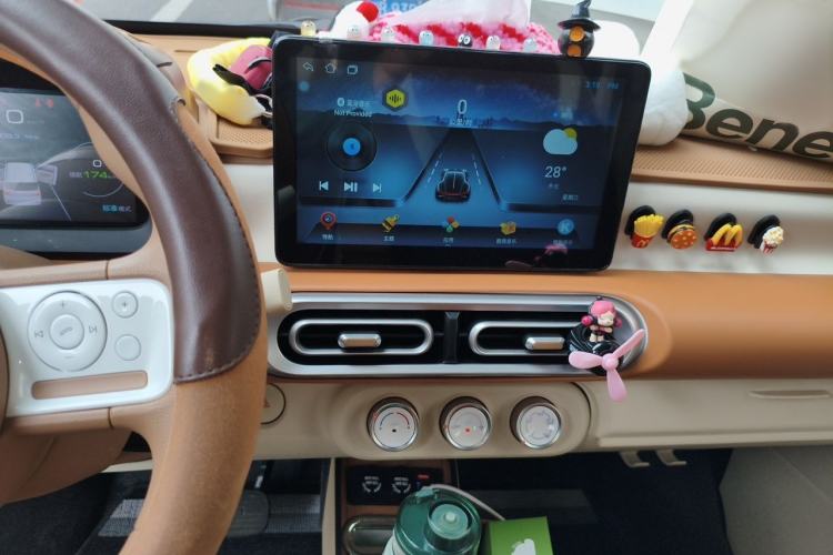 Used Wuling Hongguang MINIEV 2024 3rd Generation 215km Youth Edition Audio And AC Panel