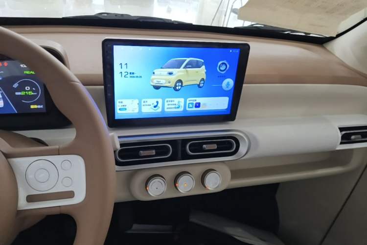 Used Wuling Hongguang MINIEV 2024 3rd Generation 215km Youth Edition Audio And AC Panel