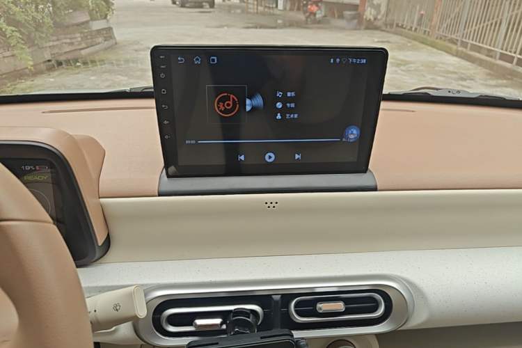 Used Wuling Hongguang MINIEV 2024 3rd Generation 215km Youth Edition Audio And AC Panel