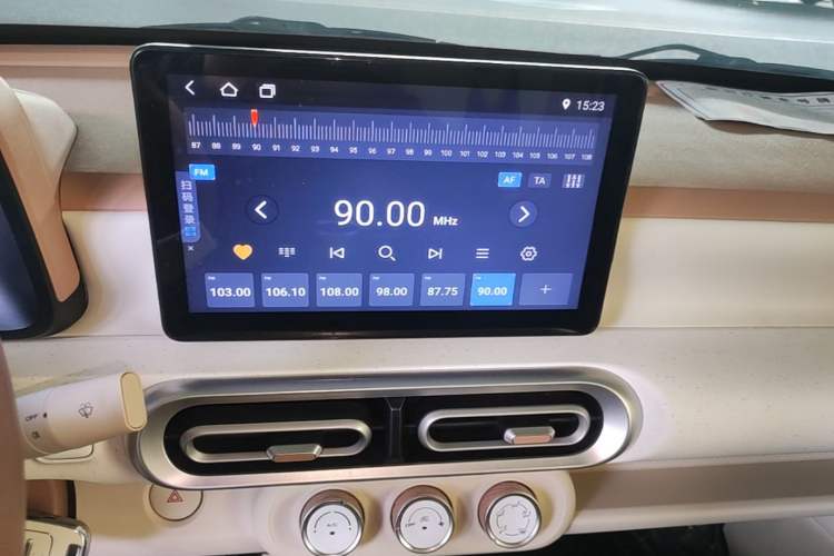 Used Wuling Hongguang MINIEV 2024 3rd Generation 215km Youth Edition Audio And AC Panel