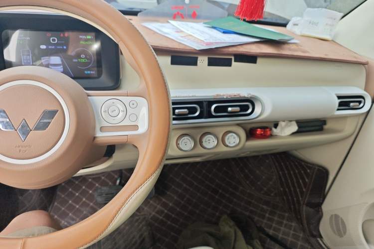 Used Wuling Hongguang MINIEV 2024 3rd Generation 215km Youth Edition Audio And AC Panel