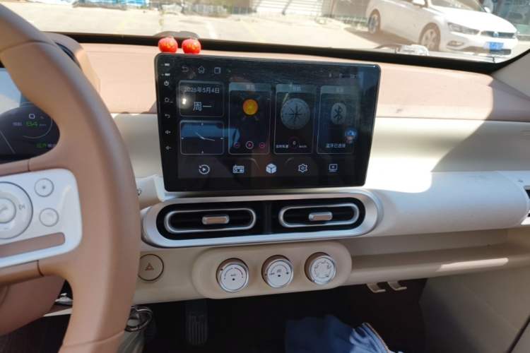 Used Wuling Hongguang MINIEV 2024 3rd Generation 215km Youth Edition Audio And AC Panel