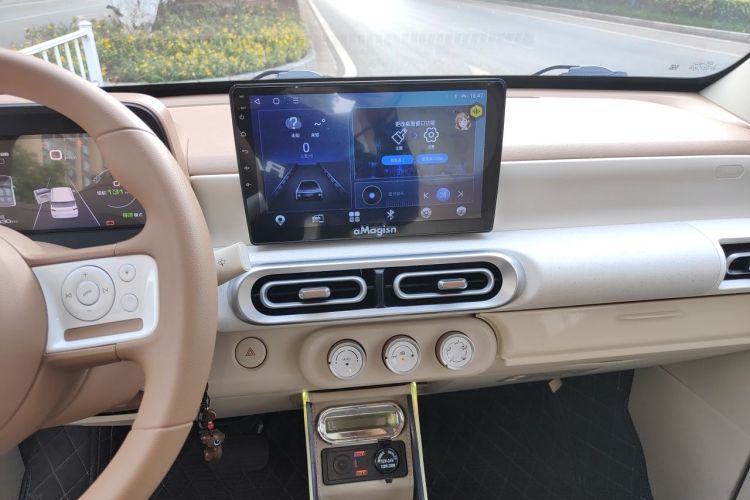 Used Wuling Hongguang MINIEV 2024 3rd Generation 215km Youth Edition Audio And AC Panel