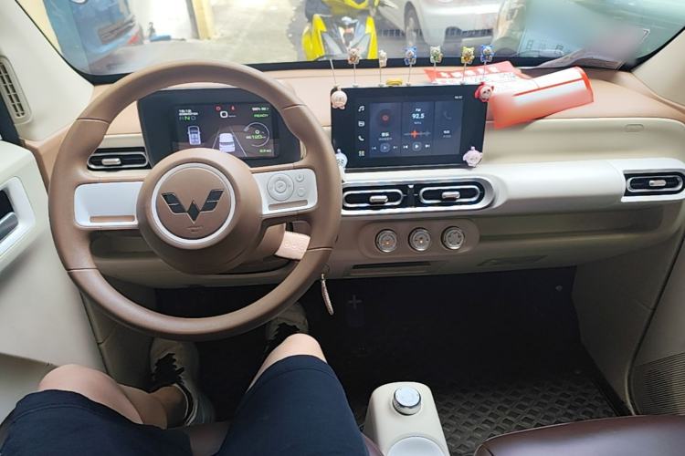 Used Wuling Hongguang MINIEV 2024 3rd Generation 215km Advanced Version Center Console