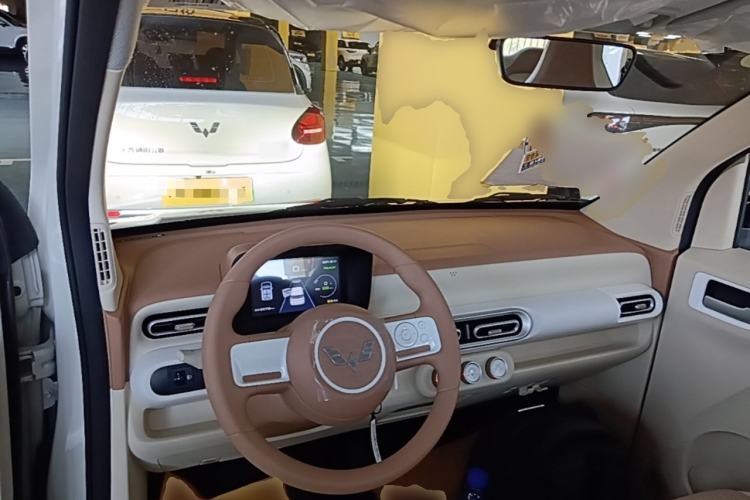 Used Wuling Hongguang MINIEV 2024 3rd Generation 215km Youth Edition Center Console