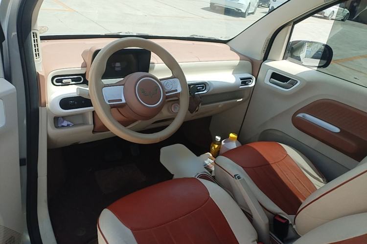 Used Wuling Hongguang MINIEV 2024 3rd Generation 215km Youth Edition Center Console