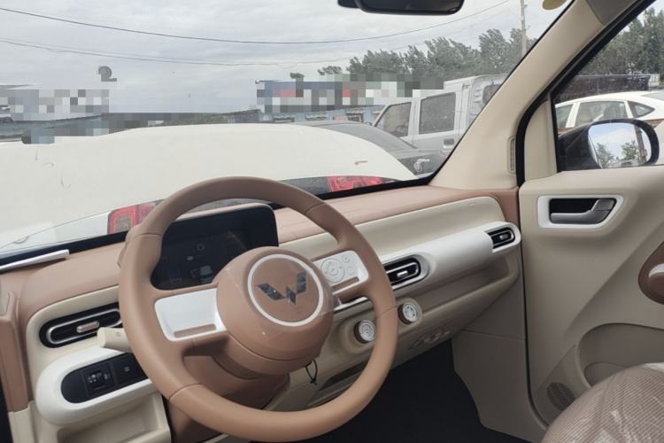 Used Wuling Hongguang MINIEV 2024 3rd Generation 215km Youth Edition Center Console