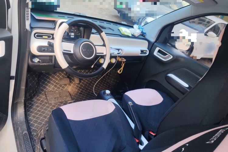 Used Wuling Hongguang MINIEV 2024 3rd Generation 215km Youth Edition Center Console