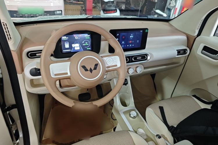 Used Wuling Hongguang MINIEV 2024 3rd Generation 215km Advanced Version Center Console