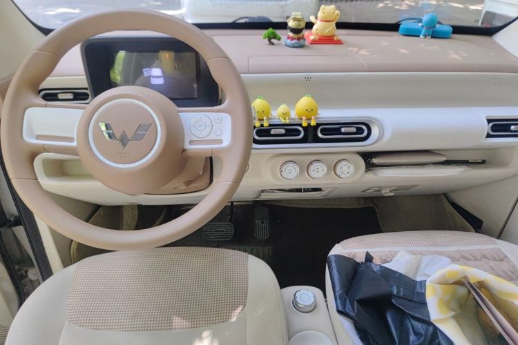 Used Wuling Hongguang MINIEV 2024 3rd Generation 215km Youth Edition Center Console