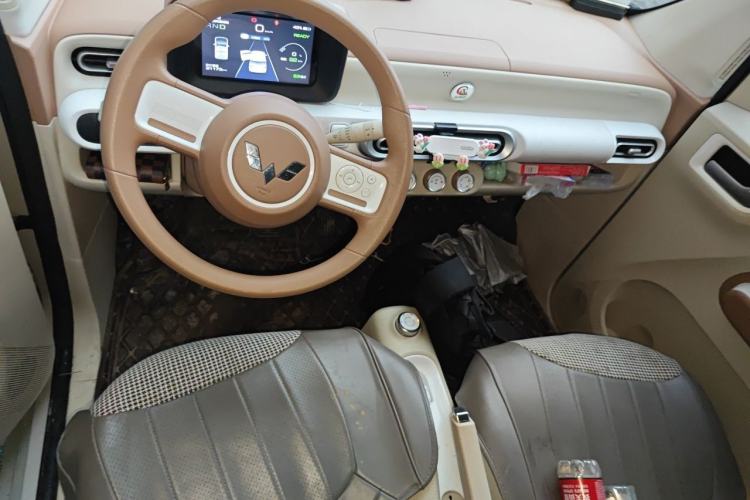 Used Wuling Hongguang MINIEV 2024 3rd Generation 215km Youth Edition Center Console