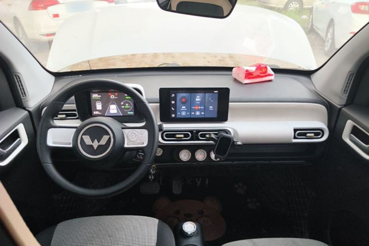 Used Wuling Hongguang MINIEV 2024 3rd Generation 215km Advanced Version Center Console