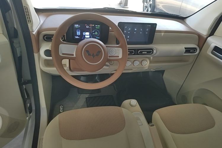 Used Wuling Hongguang MINIEV 2024 3rd Generation 215km Advanced Version Center Console
