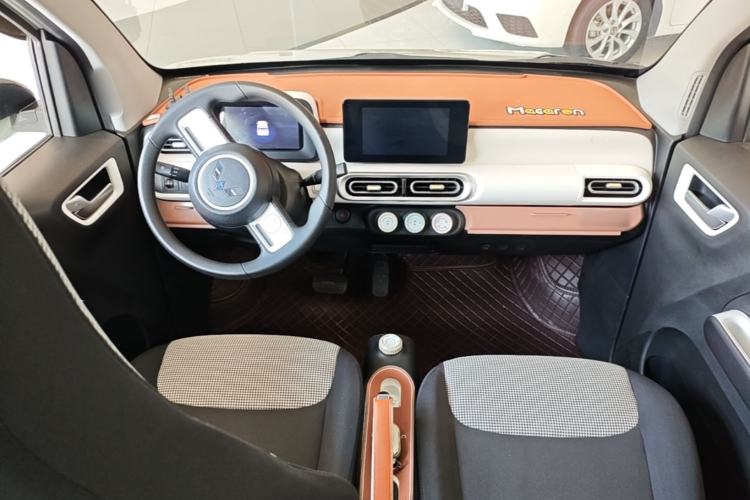 Used Wuling Hongguang MINIEV 2024 3rd Generation 215km Advanced Version Center Console