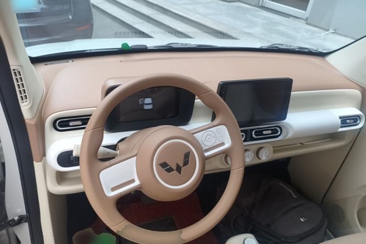 Used Wuling Hongguang MINIEV 2024 3rd Generation 215km Youth Edition Center Console
