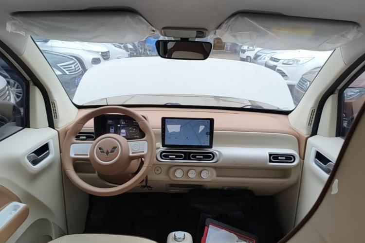 Used Wuling Hongguang MINIEV 2024 3rd Generation 215km Youth Edition Center Console