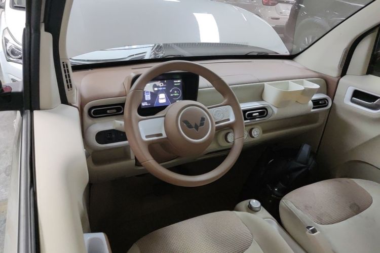 Used Wuling Hongguang MINIEV 2024 3rd Generation 215km Youth Edition Center Console