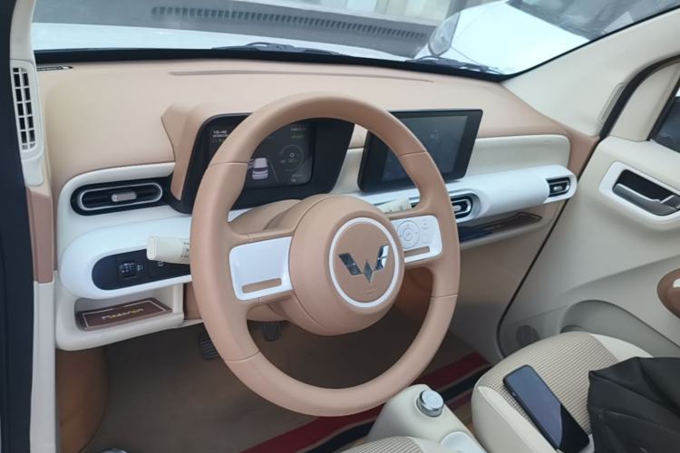 Used Wuling Hongguang MINIEV 2024 3rd Generation 215km Advanced Version Center Console