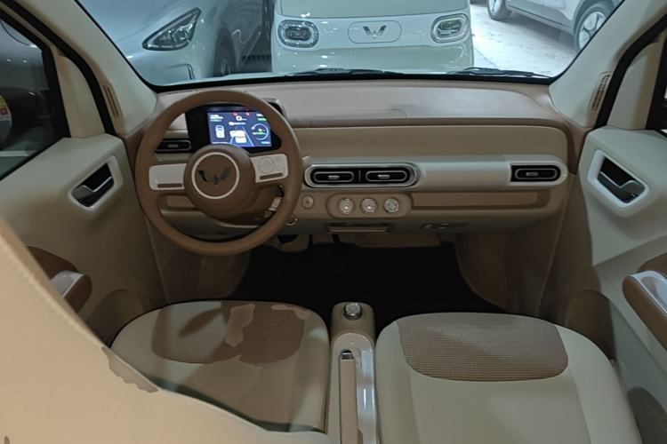 Used Wuling Hongguang MINIEV 2024 3rd Generation 215km Youth Edition Center Console