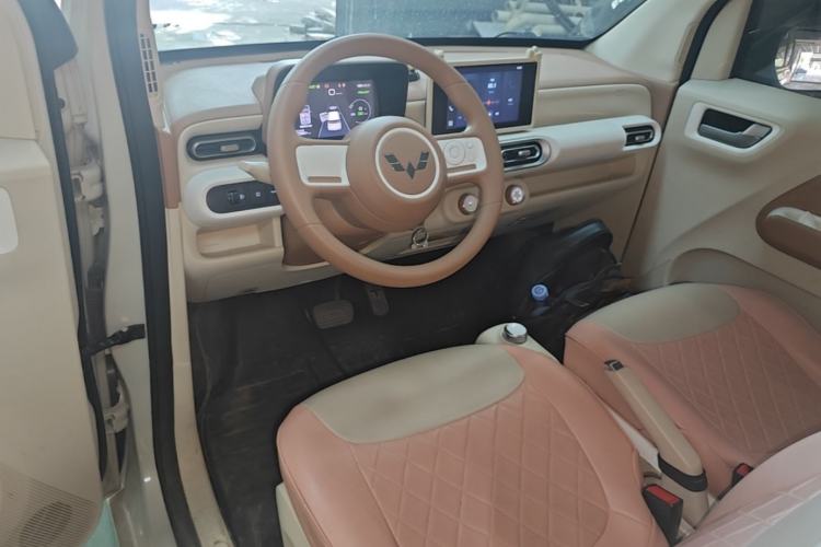 Used Wuling Hongguang MINIEV 2024 3rd Generation 215km Advanced Version Center Console