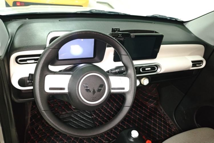 Used Wuling Hongguang MINIEV 2024 3rd Generation 215km Advanced Version Center Console